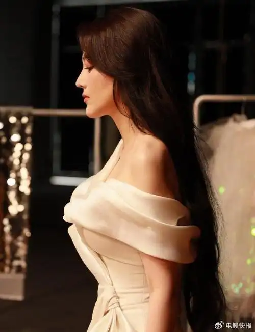 电鳗|张馨予|性感_新浪新闻