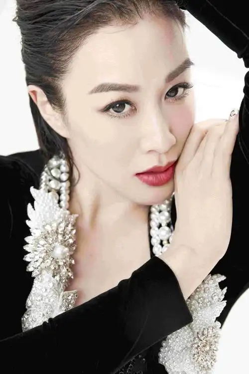 官宣伊莎莱品牌形象大使钟丽缇她来了