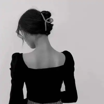 背影女头黑白头像