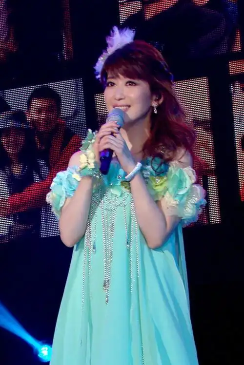 孟庭苇巡演终点"回"厦门 唱闽南语歌回馈家乡歌迷