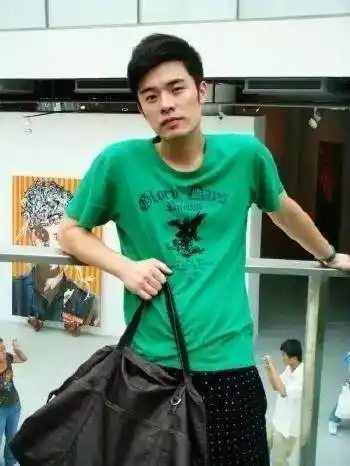 陈赫是上戏校草看到他上学时的照片网友表示我信了