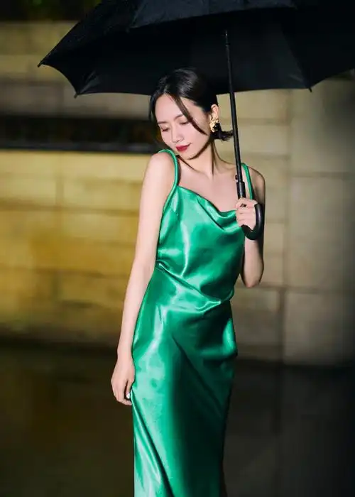 刘惜君太冷艳了吧##刘惜君林晓峰现代爱情故事舞台