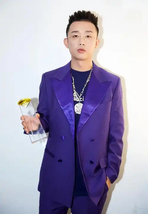 gai周延2020瑞丽时尚盛典帅气图片28