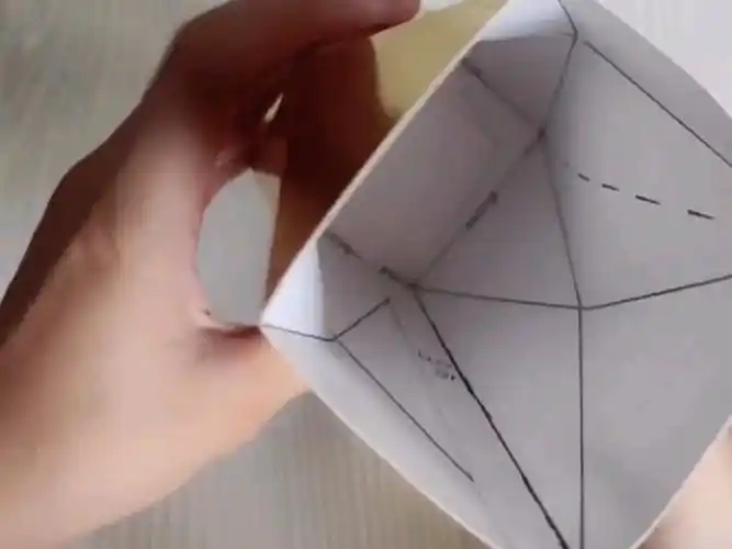 硬纸片不要扔,做个花瓶好不好#手工 #折纸教程 #手工教程