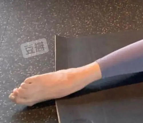 《那些年绷过的脚背》