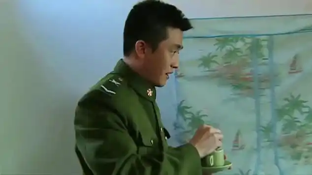 士兵突击老五班的人走的走升官的升官只剩下薛林了