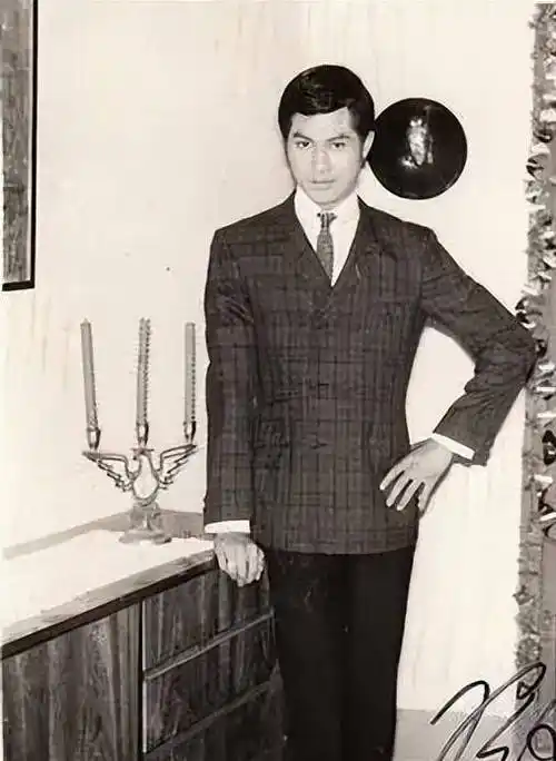 邓光荣:与霍英东平起平坐,和向华强硬刚,却在王家卫身上栽跟头_电影