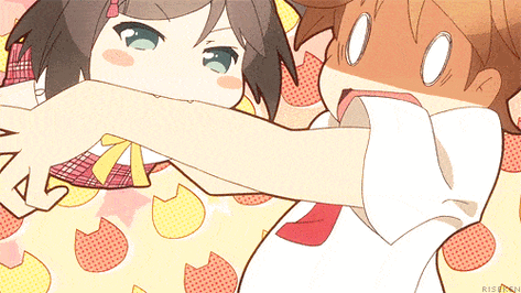 情侣头像你追世界我追你背影