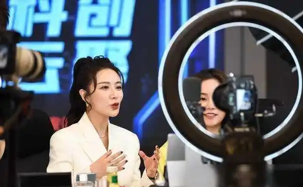 这些事件背后究竟隐藏着怎样的情感,转折点和背景故事?