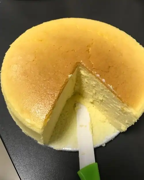十一月雪28做的8寸轻芝士蛋糕(入口即化!