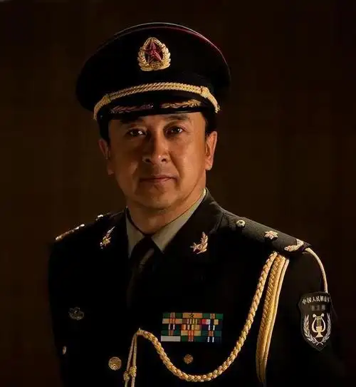 8位军人明星,张译当众自曝头衔,孙俪:见面我要喊他首长