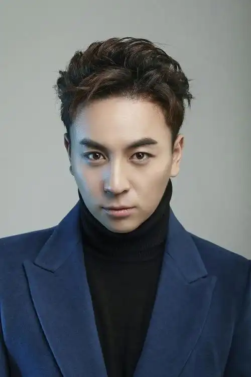 长残童星释小龙颜值重回巅峰不靠整容靠健身