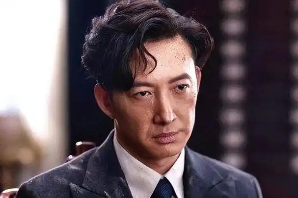 当下最火的五位演技派男演员(长得不是很帅也不太红)