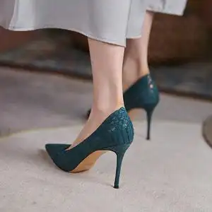 真皮性感尖头高跟鞋细跟米色晚礼服鞋 跟高8厘米女