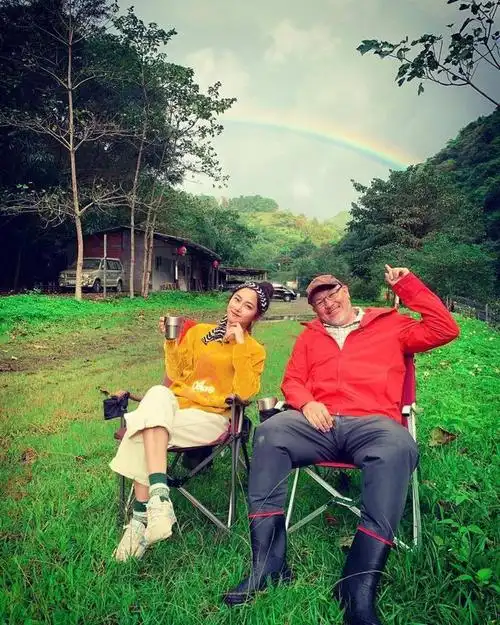 经历大出血,发高烧 赵小侨引产12小时刘亮佐伴全程