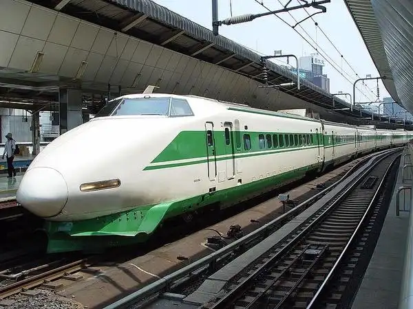 (参考) 东北上越新干线200系「绿色疾风」