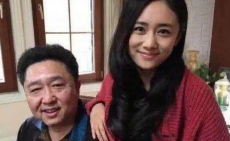 孙越老婆是于谦前妻吗于谦没离过婚何来前妻一说