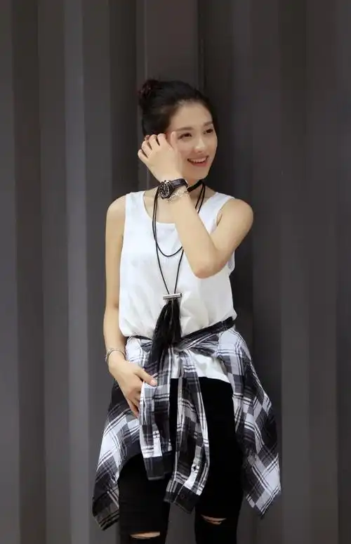 2021中英双语版《世界名人录》影视卷·马藜(中国)