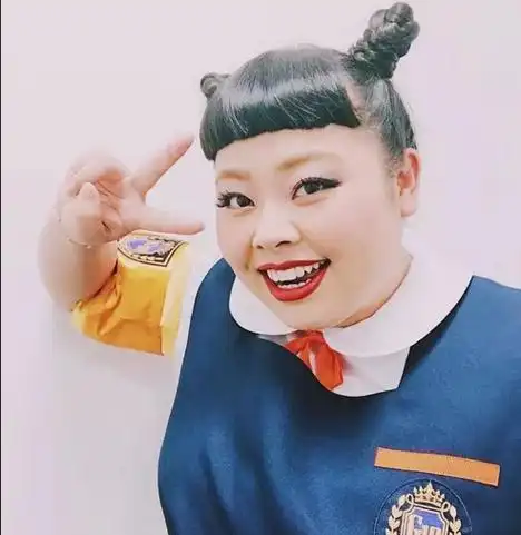 这位网红"丑女"窜红背后,到底藏着什么"成功密码"