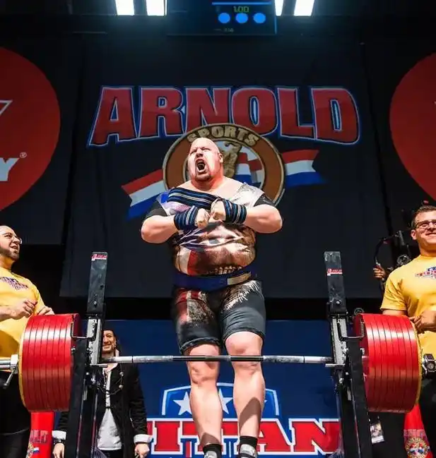 原始与装备力量举比赛到底是什么带你了解两者区别