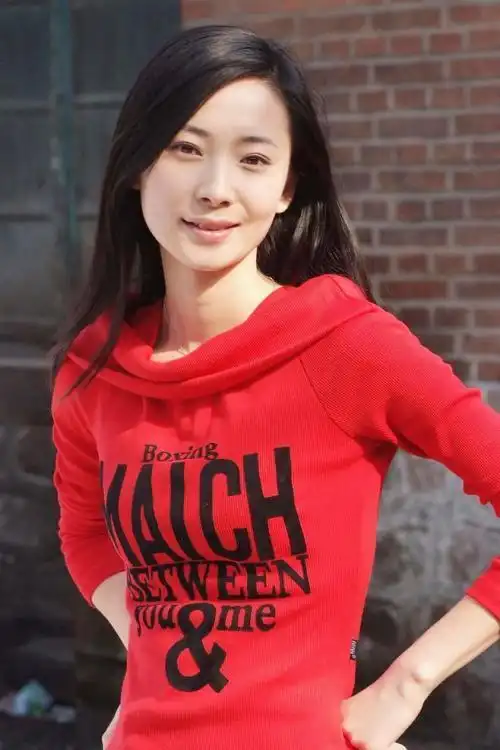 章雯淇_演员_作品_个人资料_简历_生日_经历_留言 - 酷乐米