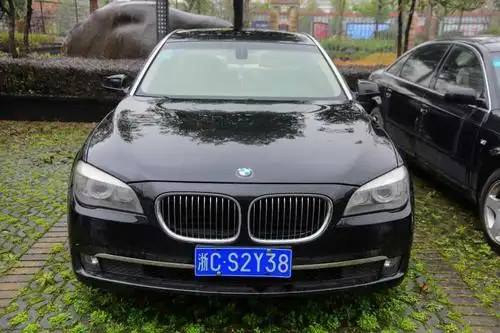 【第一次拍卖】车牌号浙cs2y38宝马牌小型轿车一辆