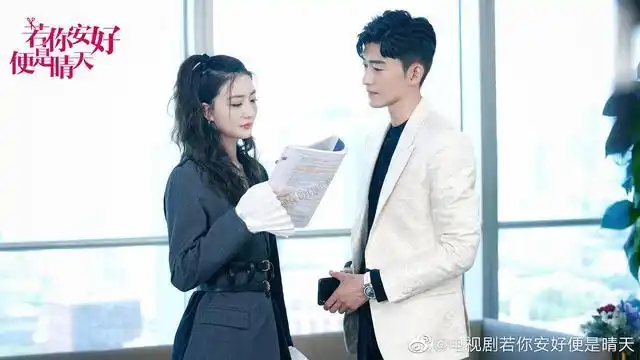 张翰徐璐亮相新剧发布会 张翰徐璐弘扬国潮(2)