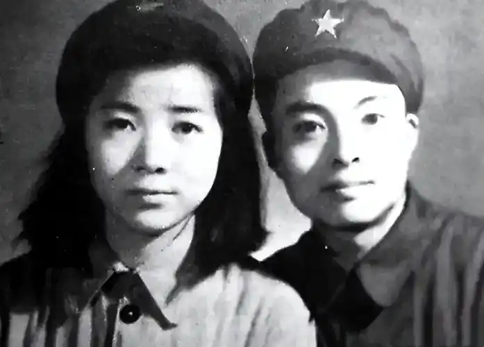 回顾田华与初恋丈夫爱一生儿子去世当天她为何还去当评委