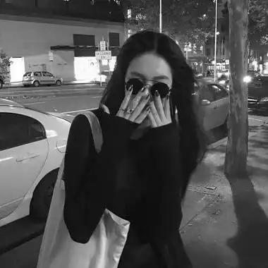 女生qq头像霸气超拽酷黑白唯美女生个性真人图片大全