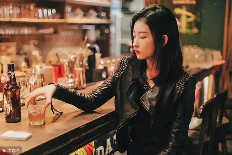 金曲欣赏—韩宝仪《酒醉的探戈》