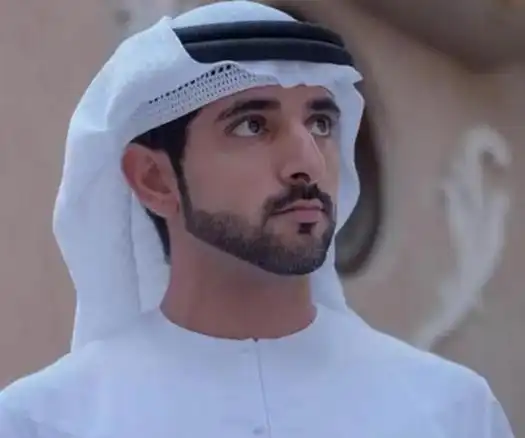 被世界评为阿拉伯世界最帅的王子,2008年被选为迪拜的王位继承人