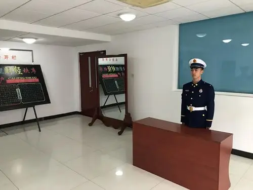 京津冀酒店俱乐部举办走进军营参观交流活动 3-20