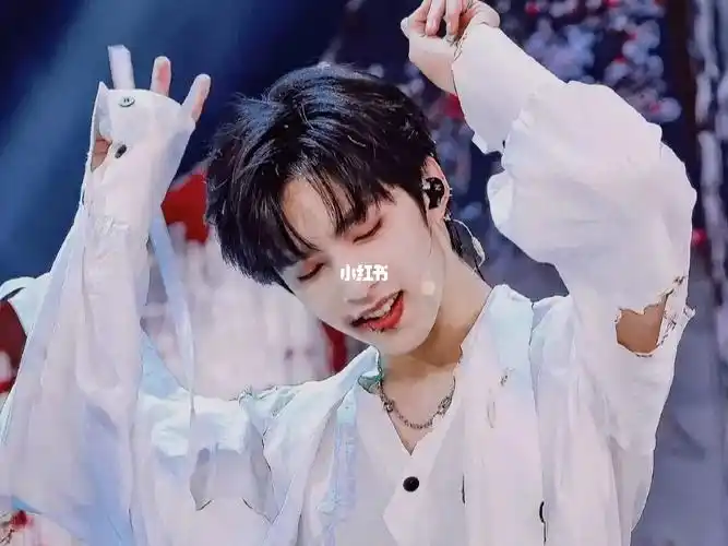 圣诞快乐哟tnt时代少年团刘耀文