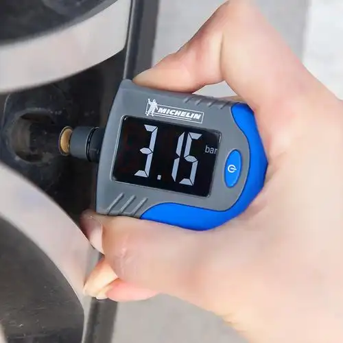 米其林高精度数显电子胎压计汽车胎压监测胎压表轮胎气压表测压器