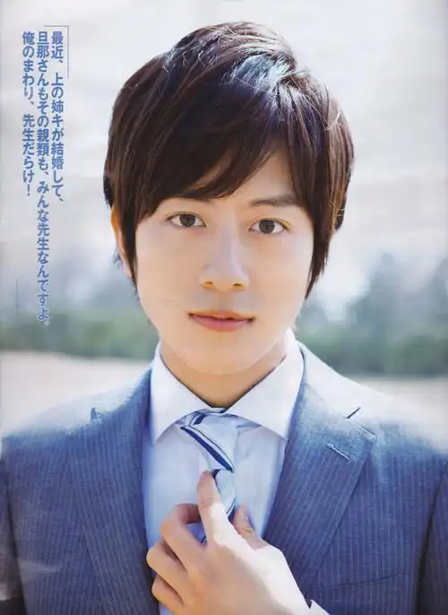 35岁的高中生小泉纯一役沟端淳平