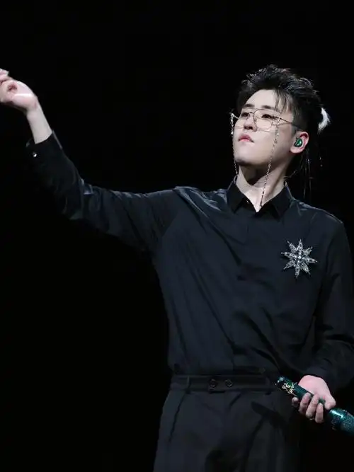 内娱顶级贵公子##说给张云雷的晚安心语