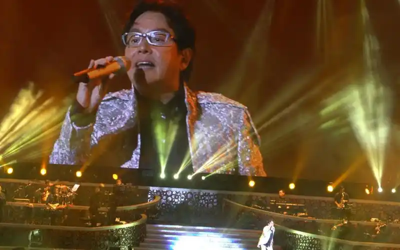 谭咏麟2019惠州演唱会 4k录拍