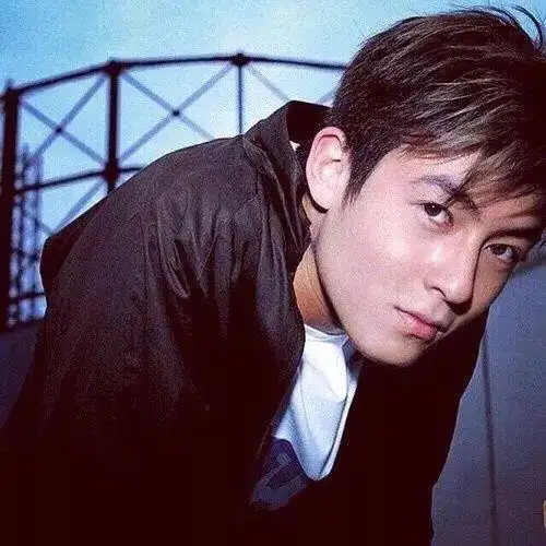 陈冠希照片头像图片