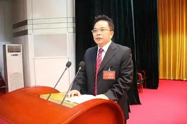 8天之内,21名省管干部落马!