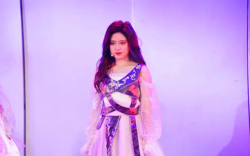 活动作品snh48326公演花园舞曲邓歆玥直拍