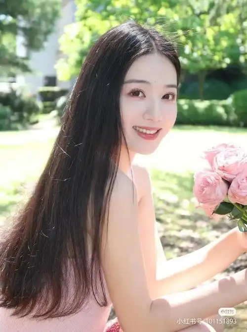 国泰民安脸大方气质美女最讨喜了!