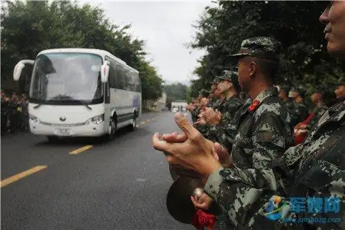 "爸,妈,我到部队了!"武警重庆总队机动支队注入新鲜血液