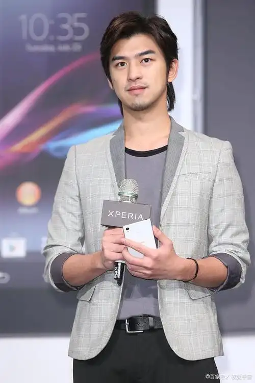 纪凌尘领衔伴郎团!原来这些明星都只是窦骁普通朋友!