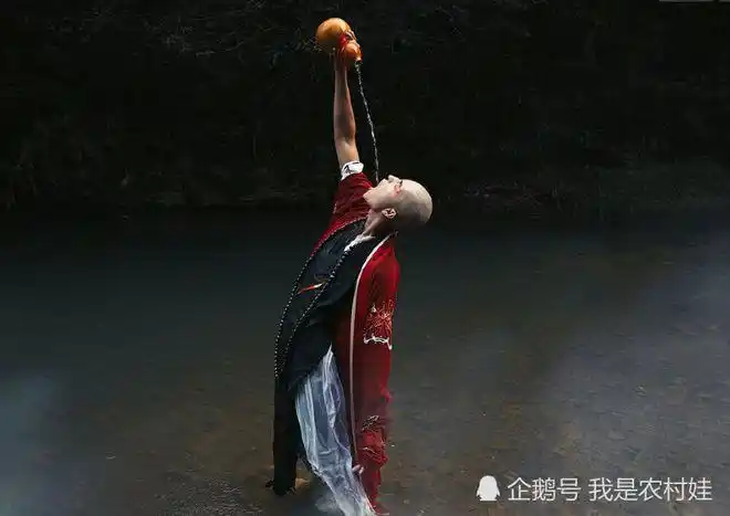 抖音现魅惑小和尚一条视频涨粉千万网友禁欲系小哥哥太撩人