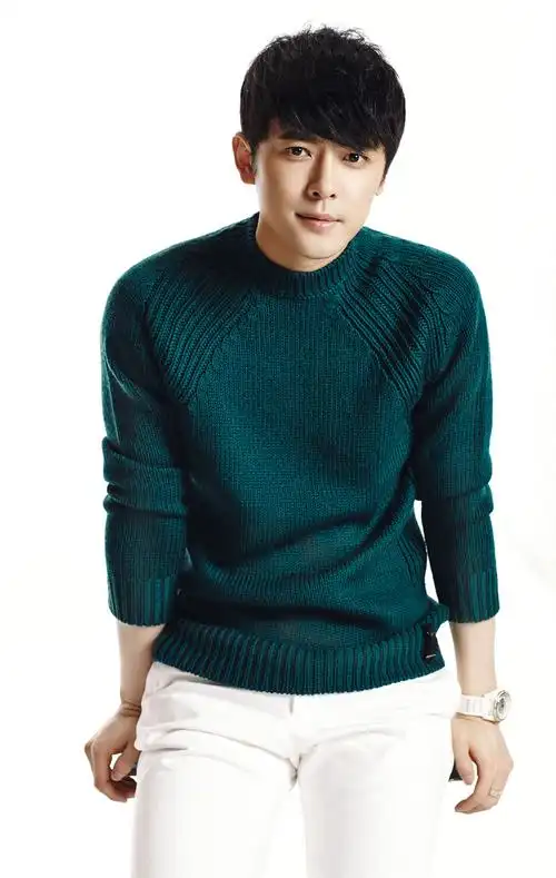 付辛博曝时尚写真 彰显质感男人魅力