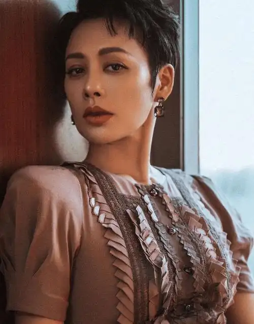 宁静经纪人丨一位演员的多面人生