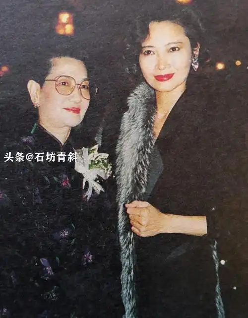 息影26年的萧芳芳被张曼玉羡慕和周星驰银幕上无火花