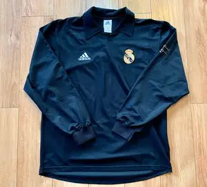 皇马 皇家马德里 01-02赛季客场长袖球员版球衣 劳尔 r