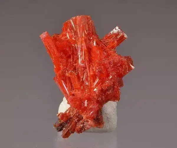 蝶恋花一一铬铅矿