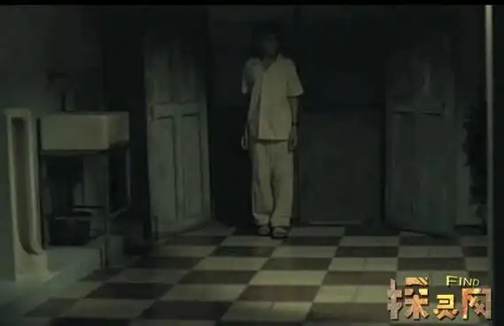 南京万人坑有闹鬼白衣女鬼惊现学校厕所图片